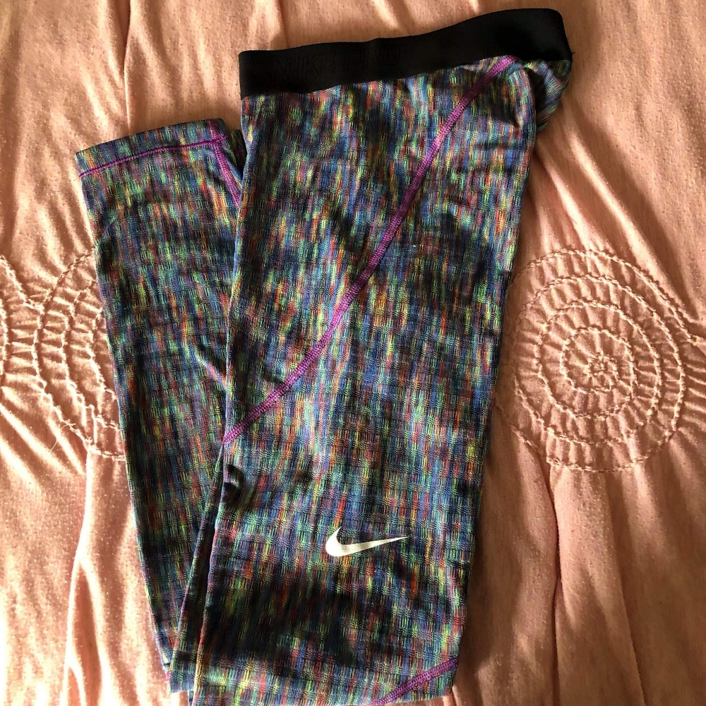 Nike Pro Hyperwear leggings